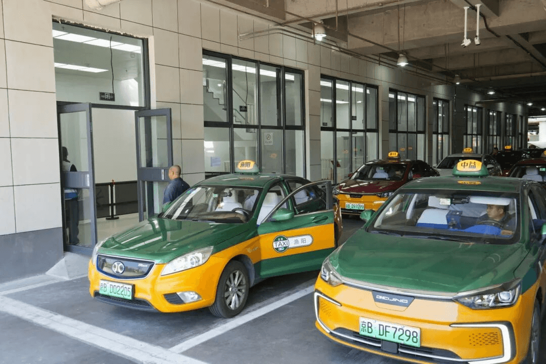 Official taxi queue in the underground parking area at Beijing South Railway Station.